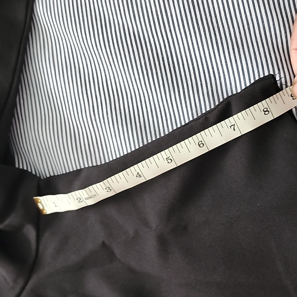 Black blazer - Picture 6 of 6